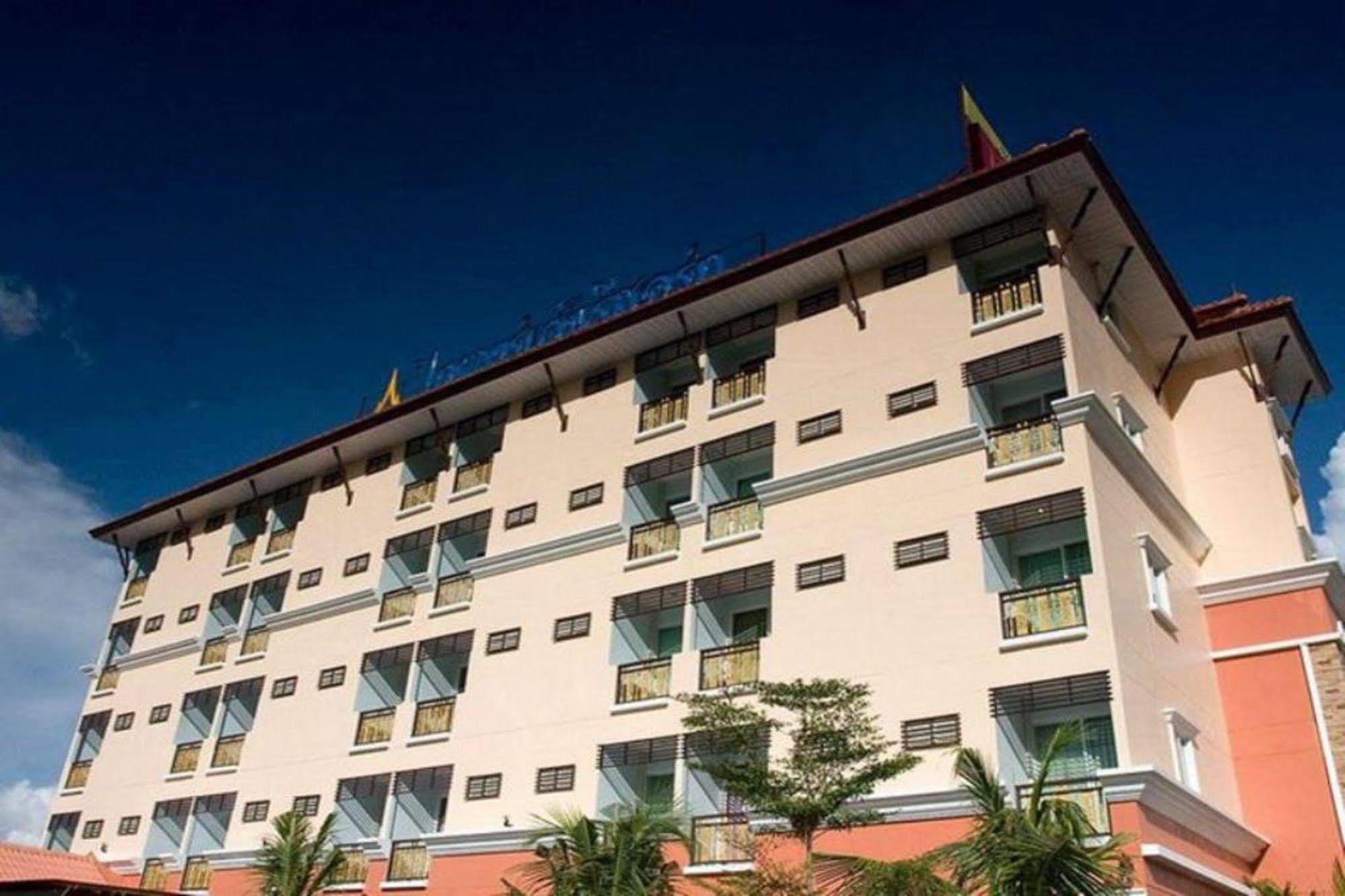 Oyo 280 Thai Garden Resort Bangkok Esterno foto