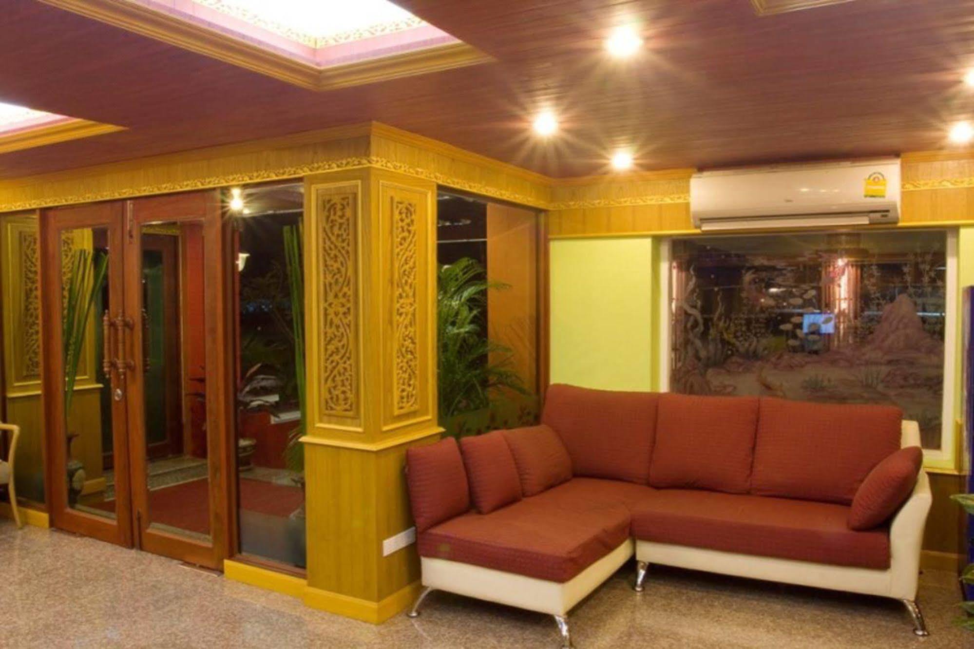 Oyo 280 Thai Garden Resort Bangkok Esterno foto